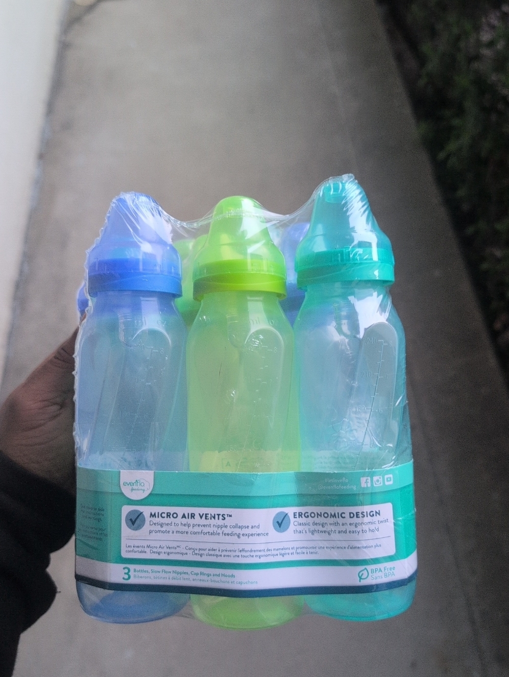 Set of 9 Plastic Evenflo Baby Bottles - Blue & Lime Green